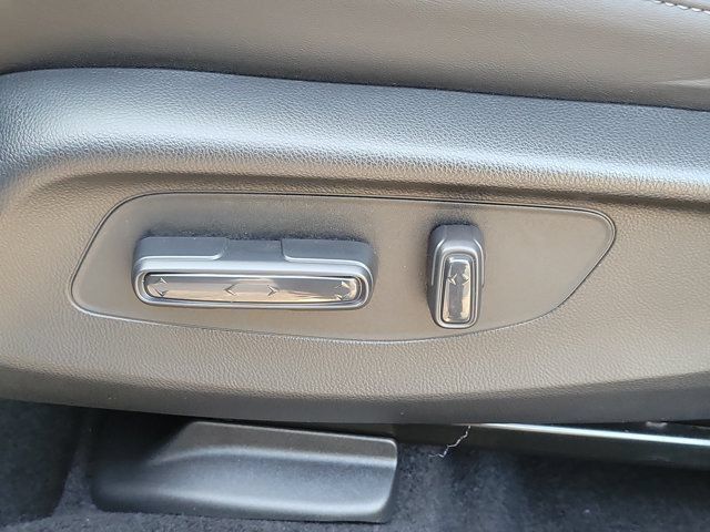 Used 2025 Acura ADX FWD image 23
