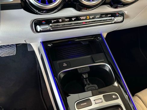 Used 2026 Mercedes-Benz GLB 250 4MATIC image 14