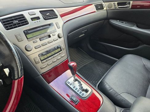 Used 2005 Lexus ES 330 image 21