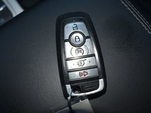 Used 2024 Ford Explorer Limited image 35