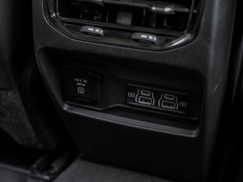 Used 2022 Jeep Grand Cherokee Laredo w/ Luxury Tech Group I image 46