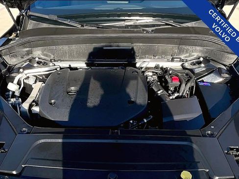 Certified 2025 Volvo XC90 B6 Plus image 12