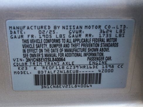 Used 2025 Nissan Versa SV FWD image 14