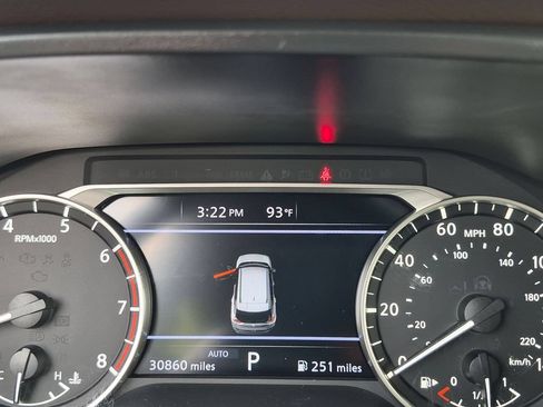 Used 2023 Nissan Rogue SV AWD/4WD image 13