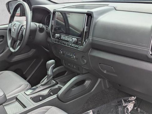 Used 2026 Nissan Frontier SV w/ Tow Package RWD image 19