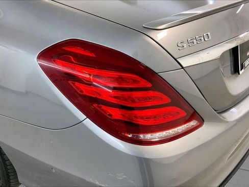 Used 2015 Mercedes-Benz S 550 4MATIC Sedan image 28