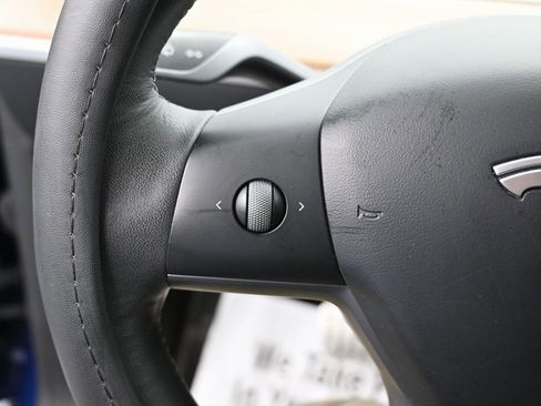 Used 2022 Tesla Model Y Performance image 20