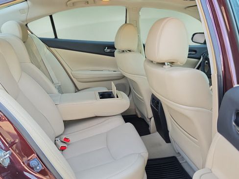 Used 2014 Nissan Maxima 3.5 SV w/ Premium Package FWD image 13