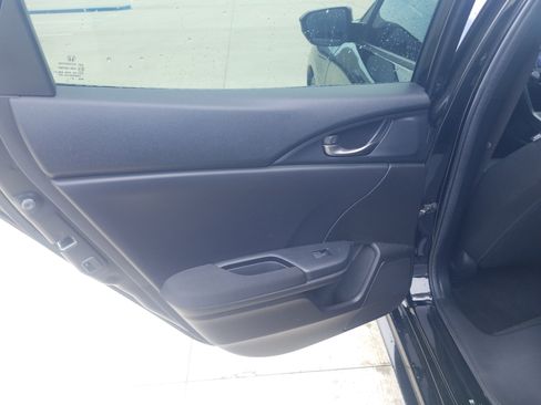 Used 2017 Honda Civic Sport image 11