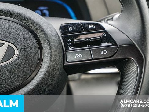 Used 2025 Hyundai Elantra Sport image 30