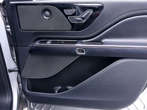 Used 2020 Lincoln Aviator Reserve w/ Equipment Group 201A image 38