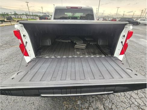 Used 2021 Chevrolet Silverado 1500 RST AWD/4WD image 17