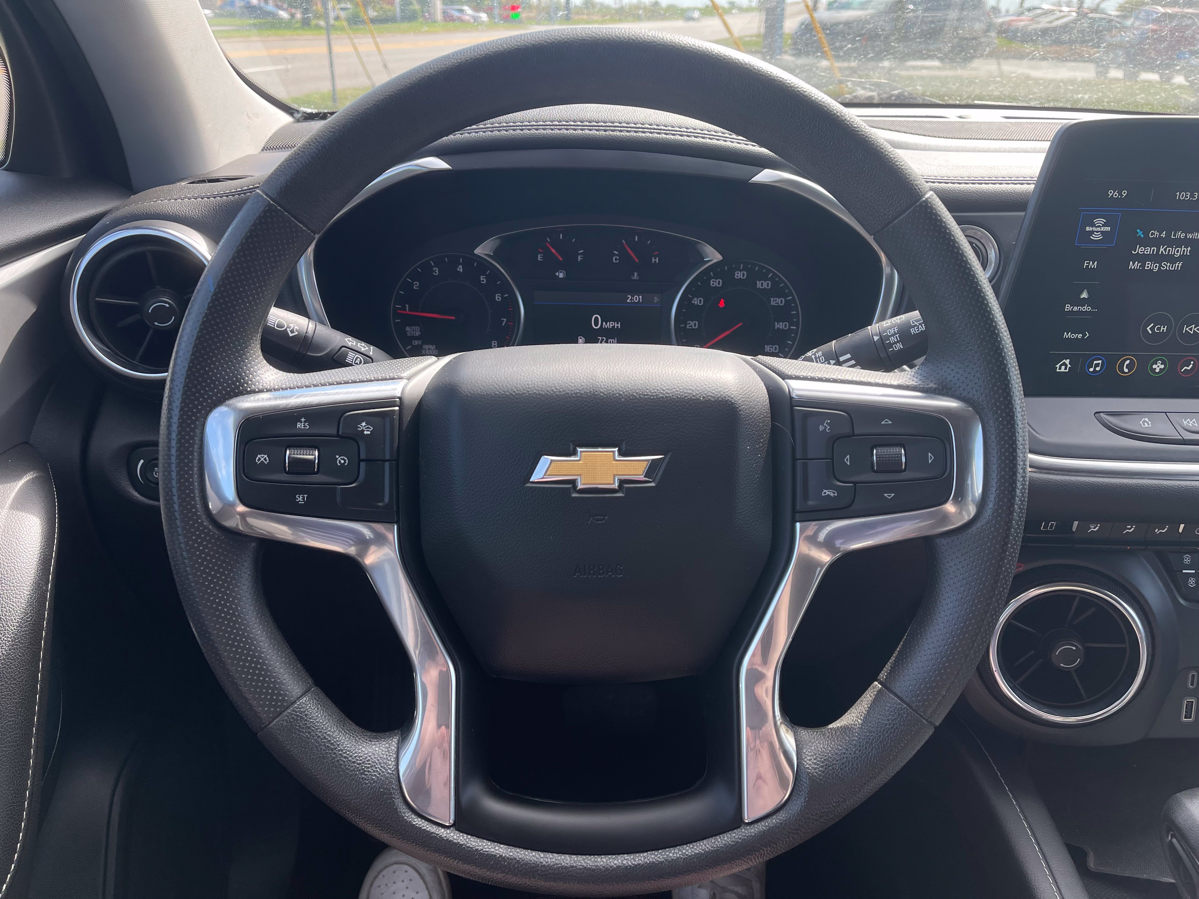 Used 2023 Chevrolet Blazer LT w/ Midnight/Sport Edition FWD image 9