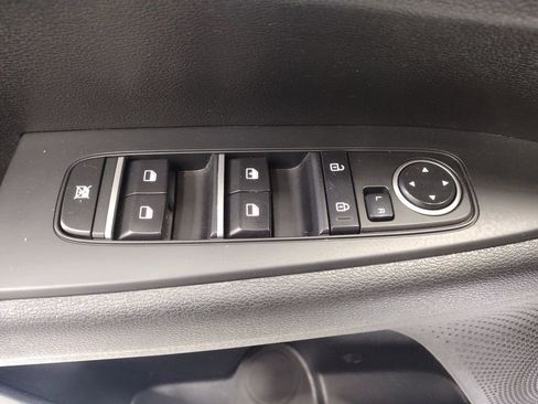 Used 2024 Kia Forte LXS w/ LXS Technology Package FWD image 18