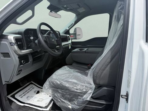 Used 2024 Ford F450 XL w/ Snow Plow Prep Package image 20