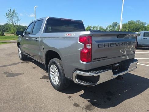 Used 2021 Chevrolet Silverado 1500 LT w/ LPO, Dark Essentials Package AWD/4WD image 11
