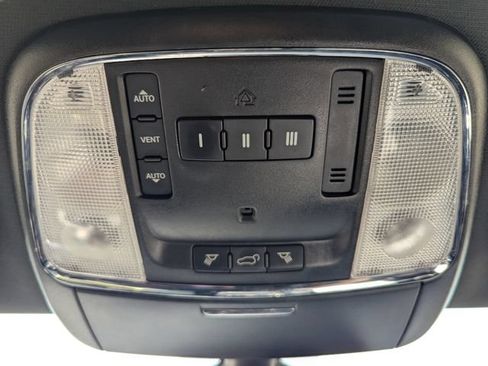 Used 2017 Dodge Durango GT w/ Premium Group AWD/4WD image 25