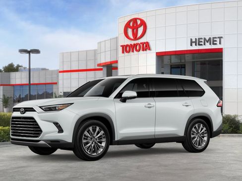 New 2026 Toyota Grand Highlander AWD image 4
