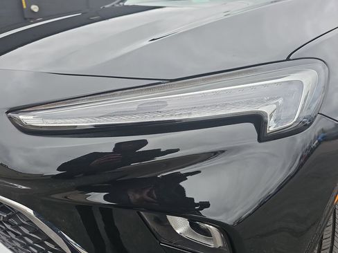 Certified 2024 Buick Encore GX Sport Touring w/ Advanced Technology Package AWD/4WD image 35