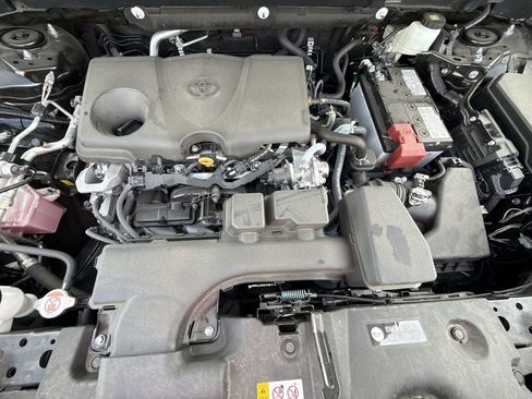 Certified 2025 Toyota RAV4 LE FWD image 17