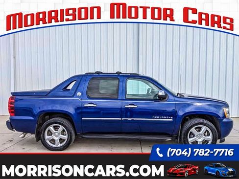 Used 2013 Chevrolet Avalanche LTZ image 1