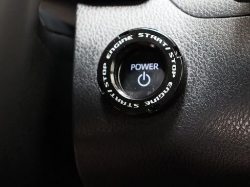 Certified 2025 Toyota Camry SE w/ Convenience Package FWD image 18