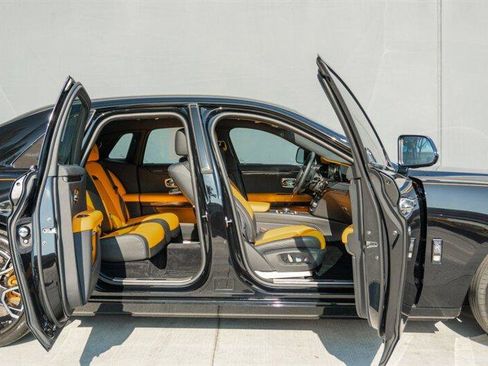 Used 2022 Rolls-Royce Ghost Black Badge image 56