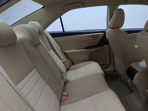 Used 2017 Toyota Camry LE FWD image 19