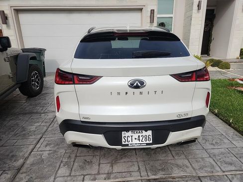 Certified 2023 INFINITI QX55 Essential image 5