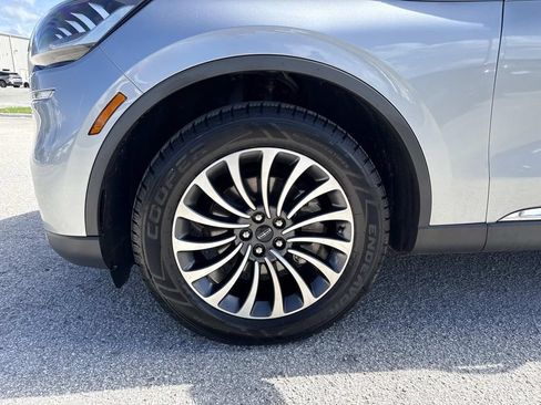 Certified 2022 Lincoln Aviator Reserve AWD/4WD image 10