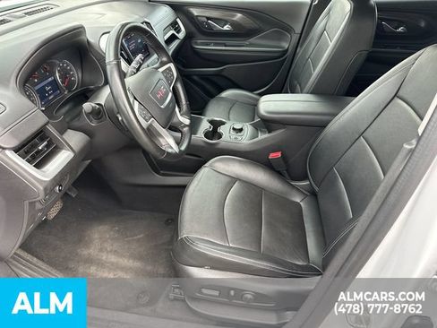 Used 2024 GMC Terrain SLT FWD image 10