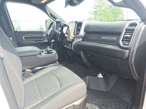 New 2026 RAM 3500 Big Horn AWD/4WD image 4