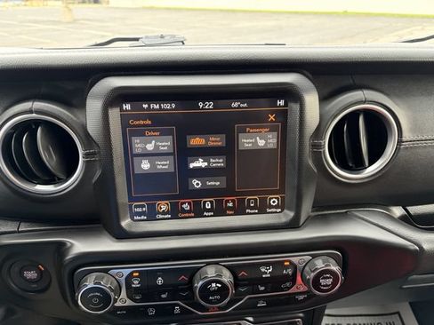 Used 2021 Jeep Gladiator Overland w/ Popular Equipment Package AWD/4WD image 29