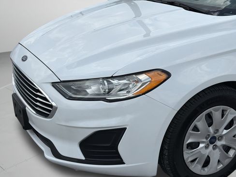 Used 2019 Ford Fusion S FWD image 6