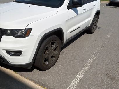 Used 2019 Jeep Grand Cherokee Laredo