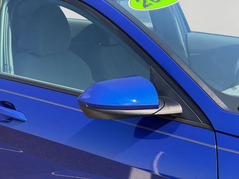 Used 2023 Hyundai Elantra SEL w/ Convenience Package FWD image 11