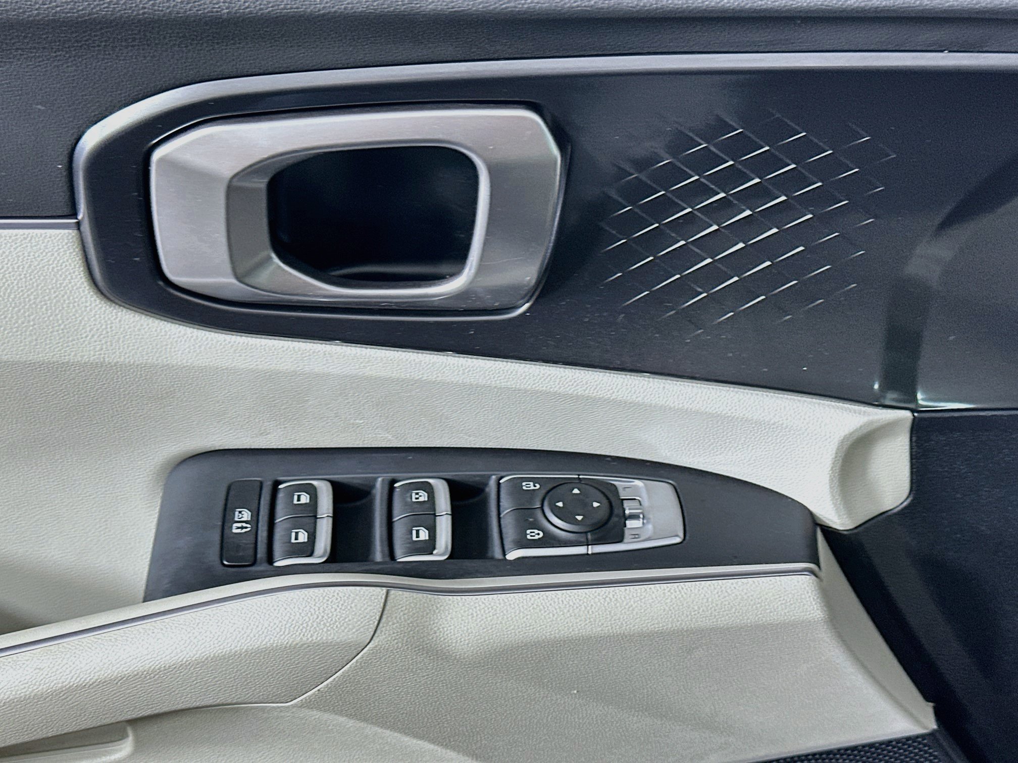 Used 2023 Kia Sorento S w/ Panoramic Sunroof Package FWD image 15