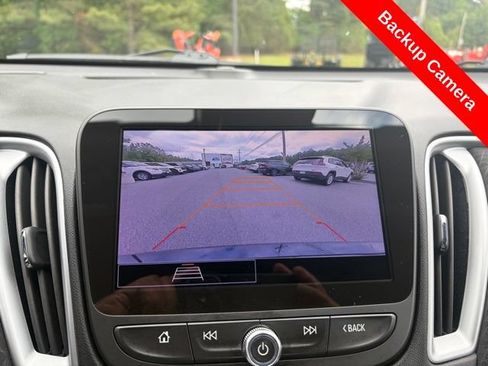 Used 2024 Chevrolet Malibu LT FWD image 21