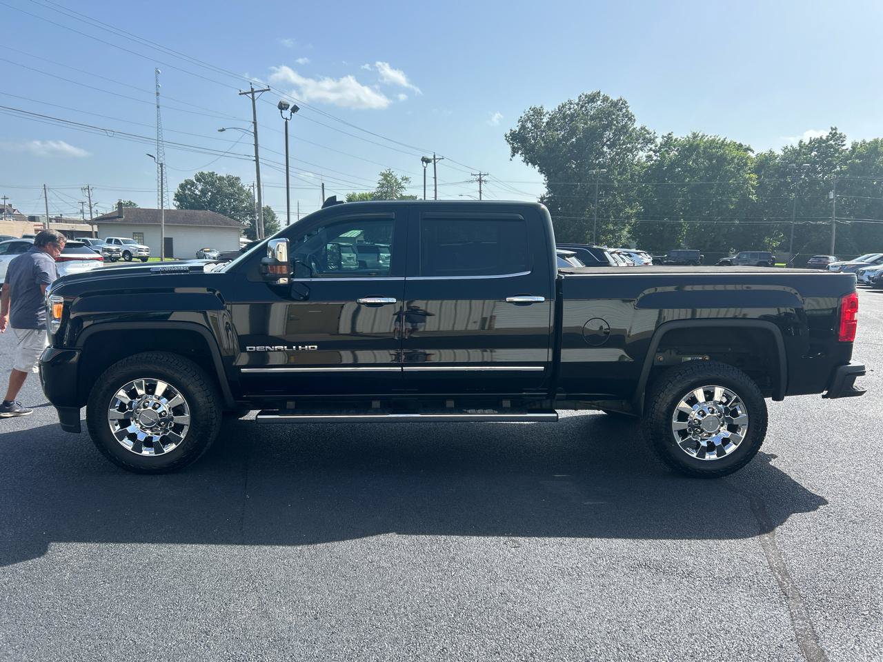 Used 2019 GMC Sierra 2500 Denali w/ Duramax Plus Package AWD/4WD image 8