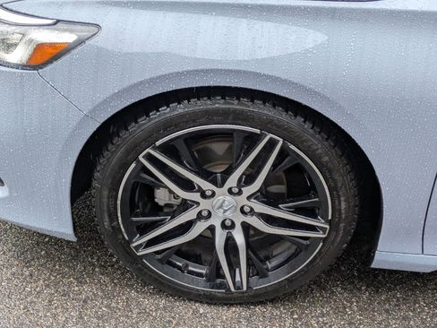 Used 2021 Honda Accord Touring image 11