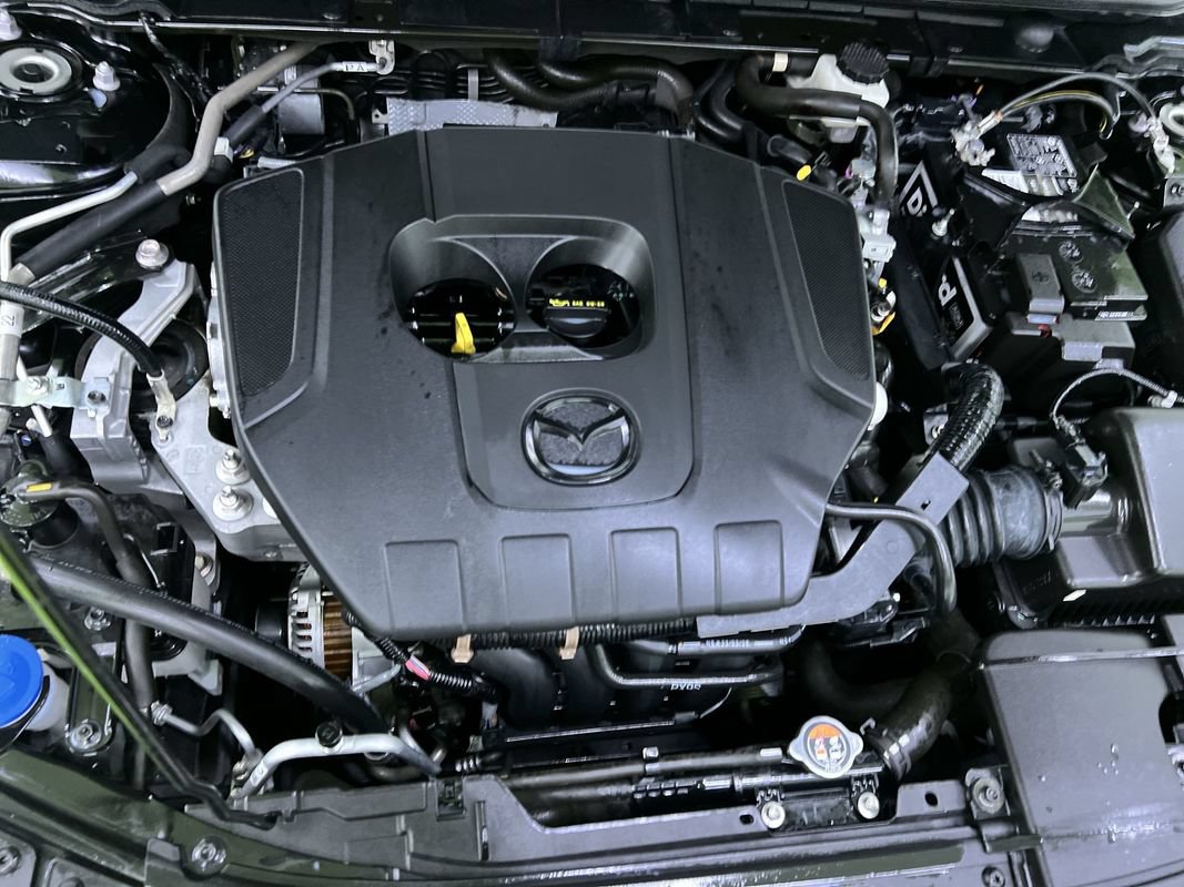 Used 2024 MAZDA MAZDA3 s FWD image 5