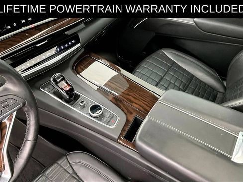 Used 2021 Cadillac Escalade Sport Platinum AWD/4WD image 17