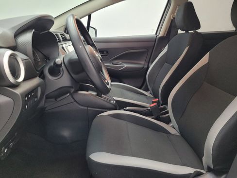 Used 2025 Nissan Versa S w/ Trunk Package FWD image 17