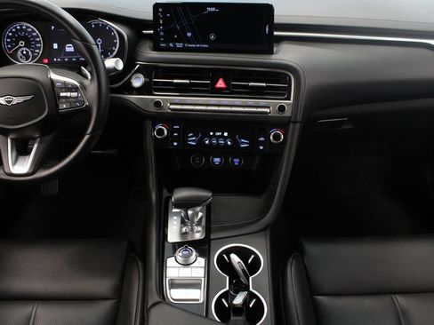 Used 2025 Genesis G70 2.5T RWD image 22