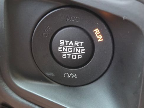 Used 2026 Jeep Wrangler Rubicon AWD/4WD image 39
