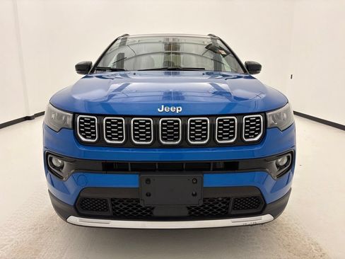 Used 2025 Jeep Compass Limited AWD/4WD image 16