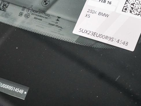 Used 2024 BMW X5 xDrive40i w/ M Sport Package image 29