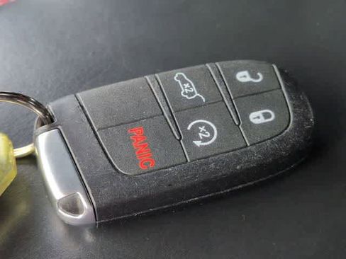 Used 2025 Dodge Durango R/T w/ Blacktop Package AWD/4WD image 37