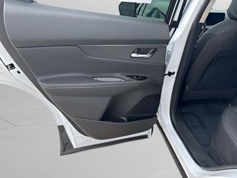 New 2025 Nissan Murano SV image 17