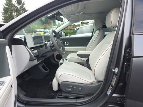 Certified 2023 Hyundai Ioniq 5 Limited w/ Cargo Package image 9